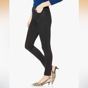 Levi's Women's Dark Skinny Jeans